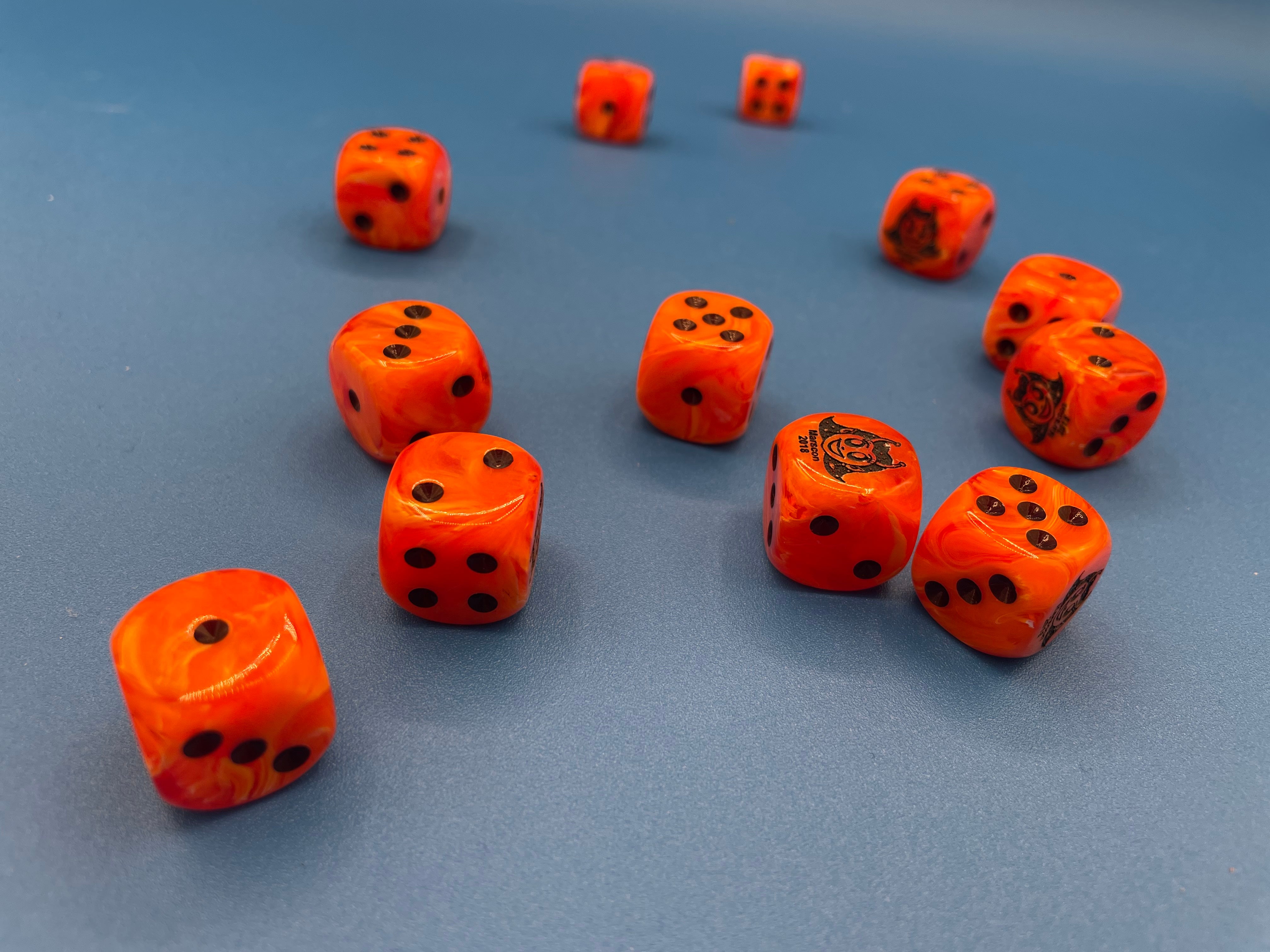 Marscon 2018 Swag: Vortex 16mm D6 Orange/Black (12)