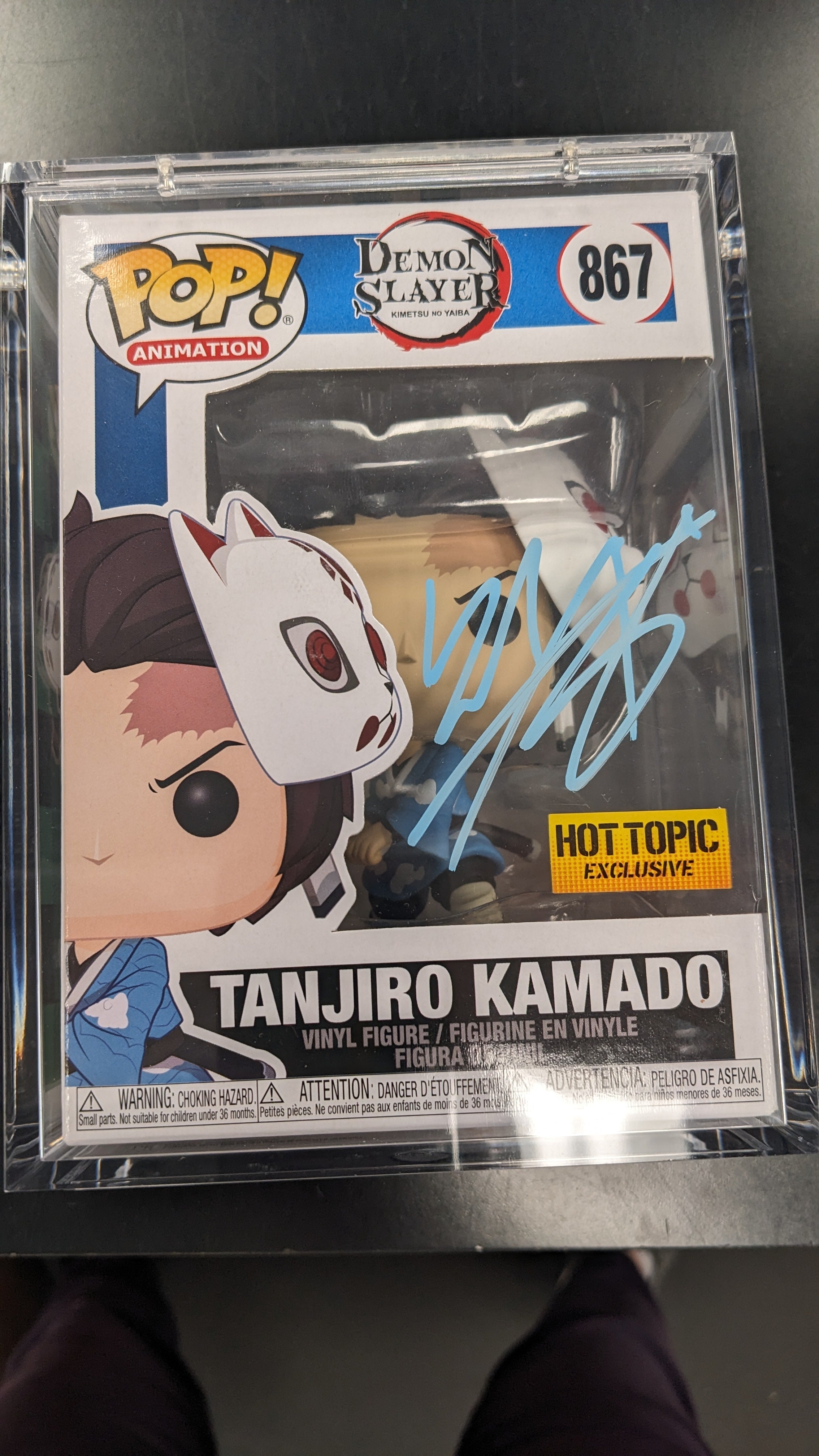 POP Figure: Demon Slayer #0867- Tanjiro Kamado (Mask) (Hot Topic) (Signed w/ PSA Certificate)