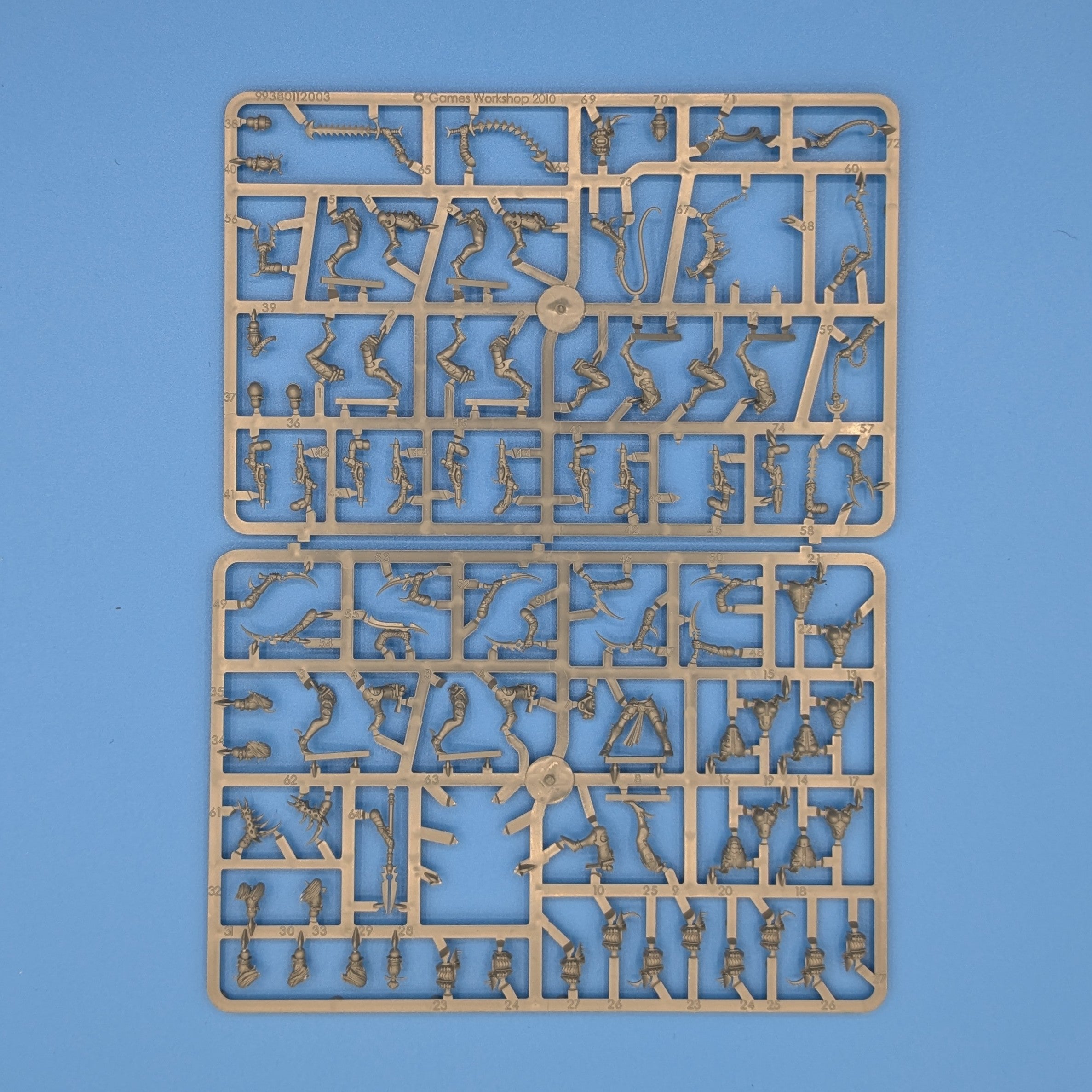 40K: Drukhari - Wyches (USED) (On Sprue INCOMPLETE) Lot 1