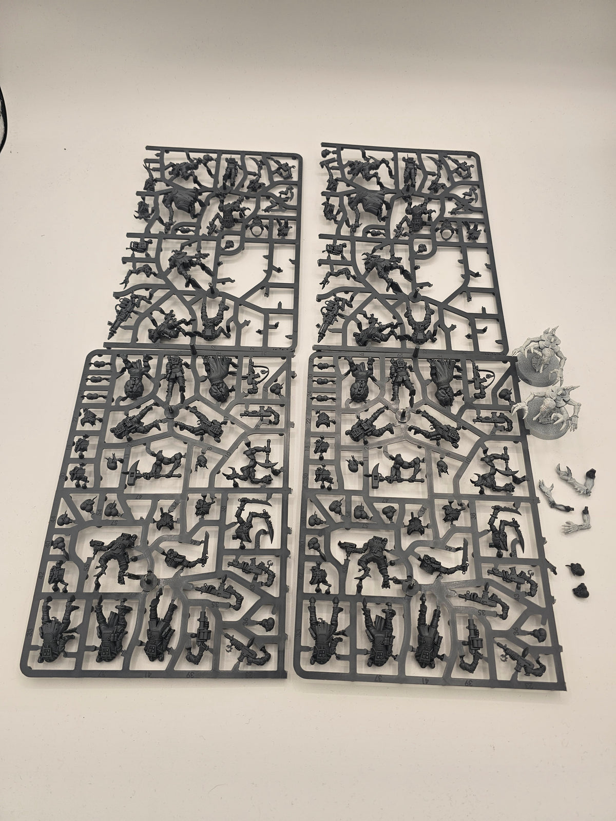 40K: Genestealer Cults - Miscellaneous Lot (USED)