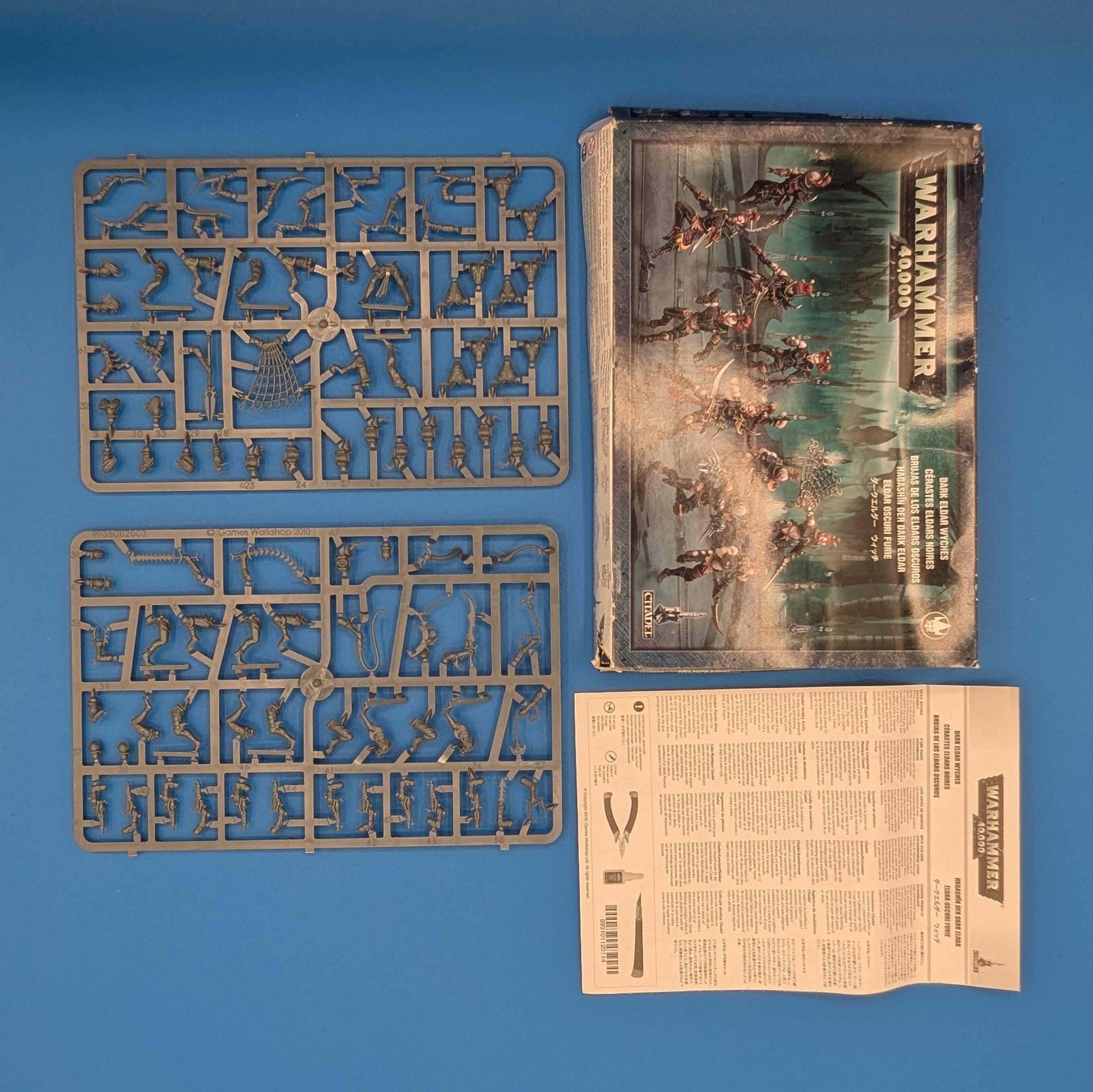 40K: Drukhari - Wyches (USED) (On Sprue INCOMPLETE) Lot 1