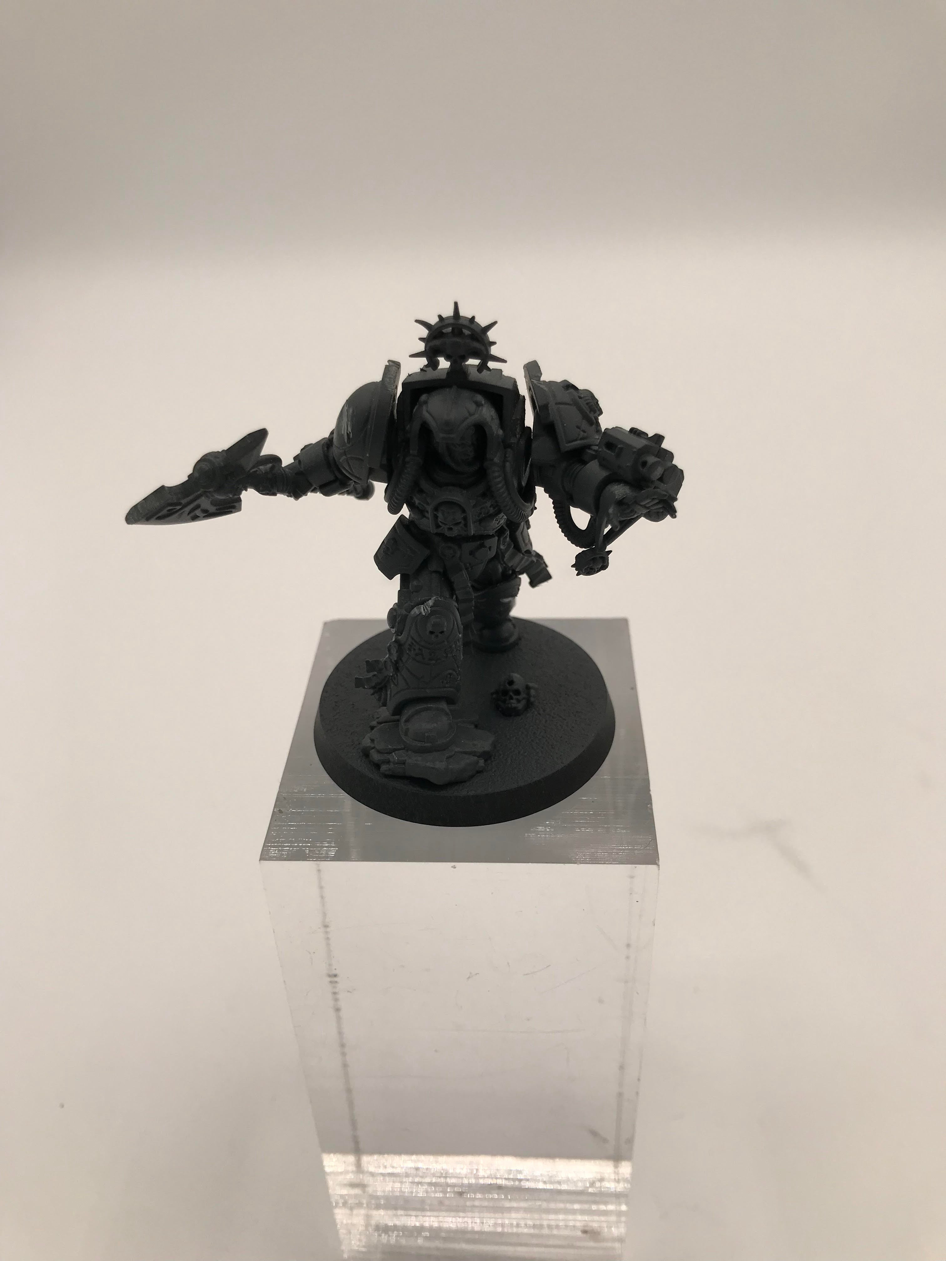 40K: Adeptus Astartes: Space Marines - Librarian in Terminator Armour (USED)