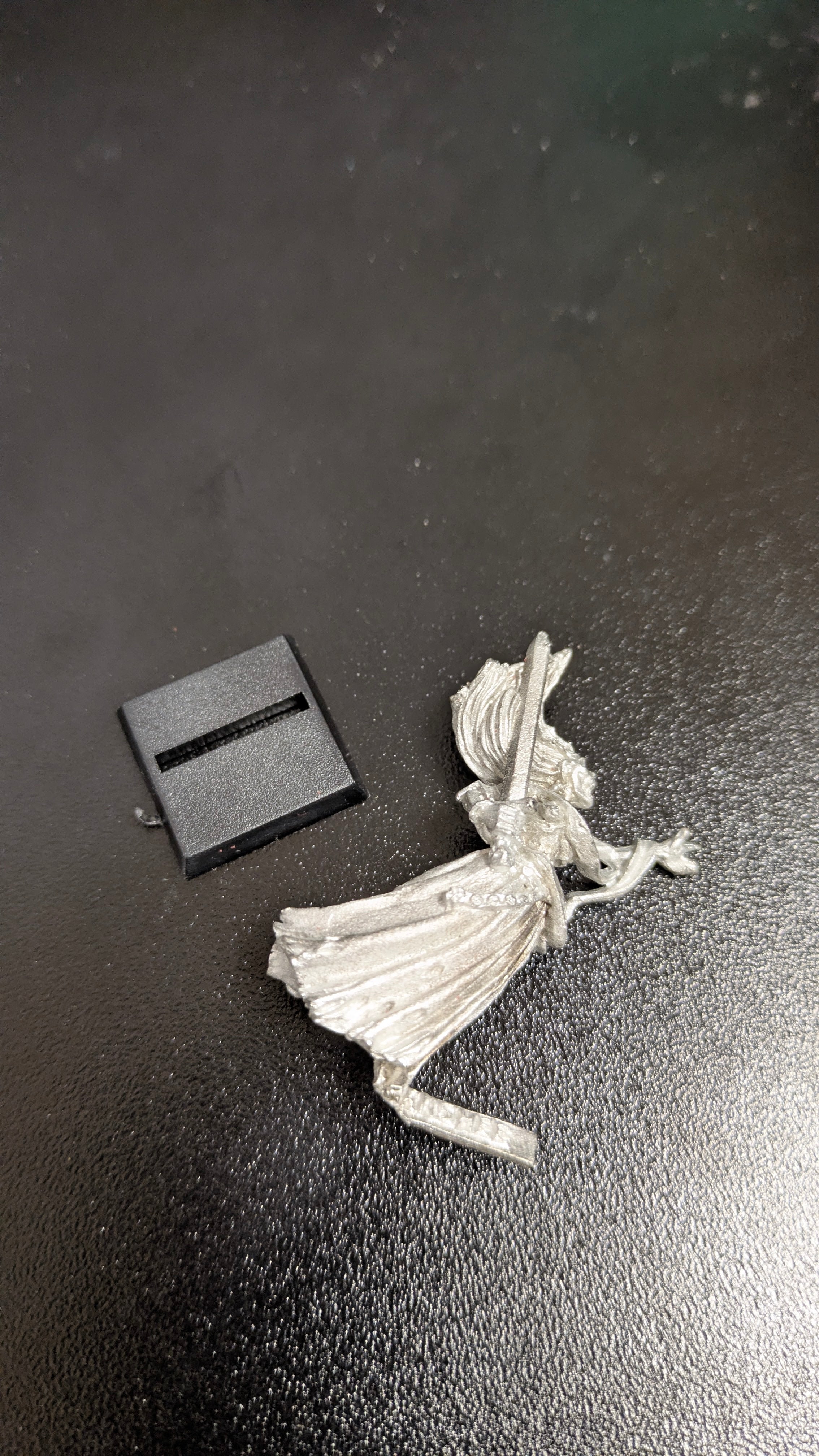 Warhammer: Undead Banshee (OOP Metal Model)