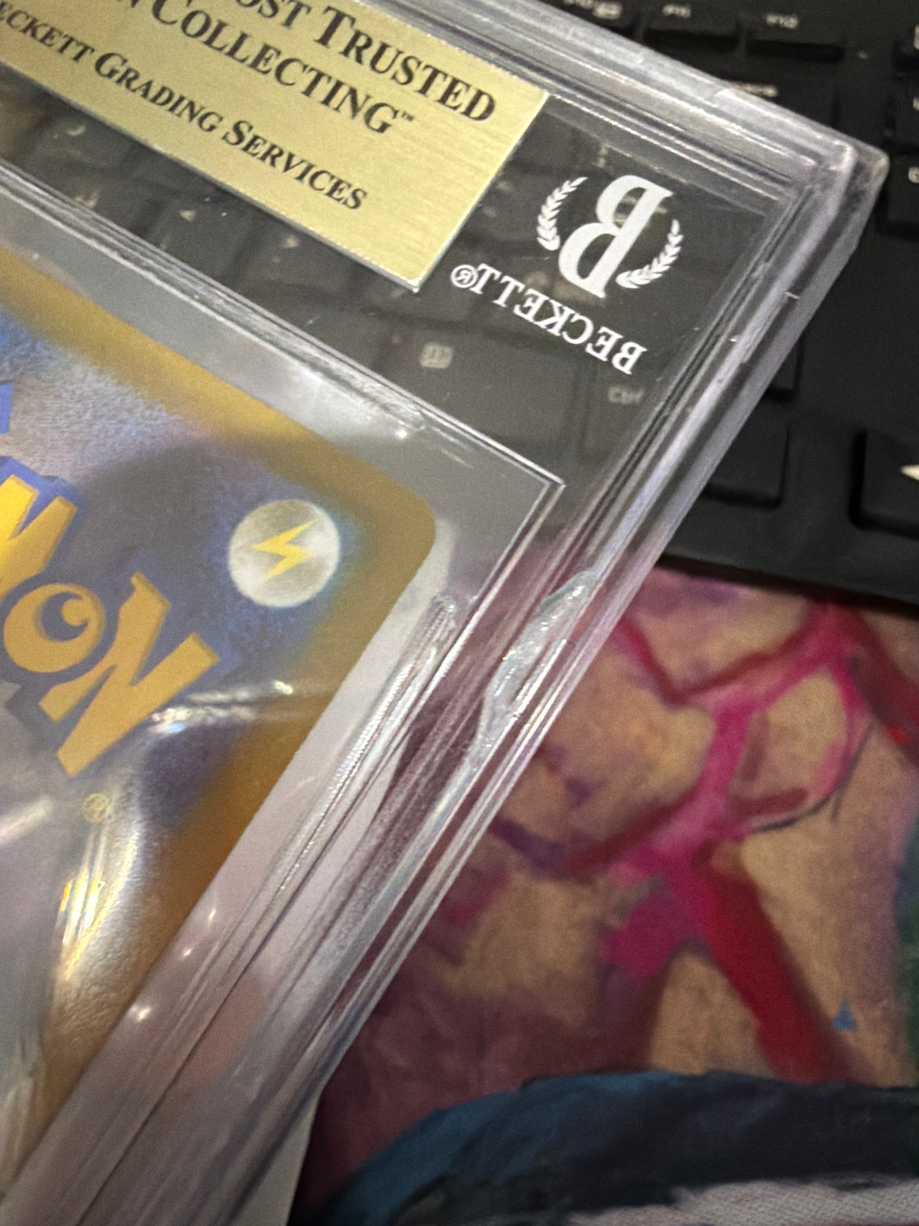 Charizard V - 103/100 (S9) Super Rare - Near Mint Holofoil (Graded - BECKETT 10) Japanese (SLAB DAMAGED - SEE RELATED IMAGE)