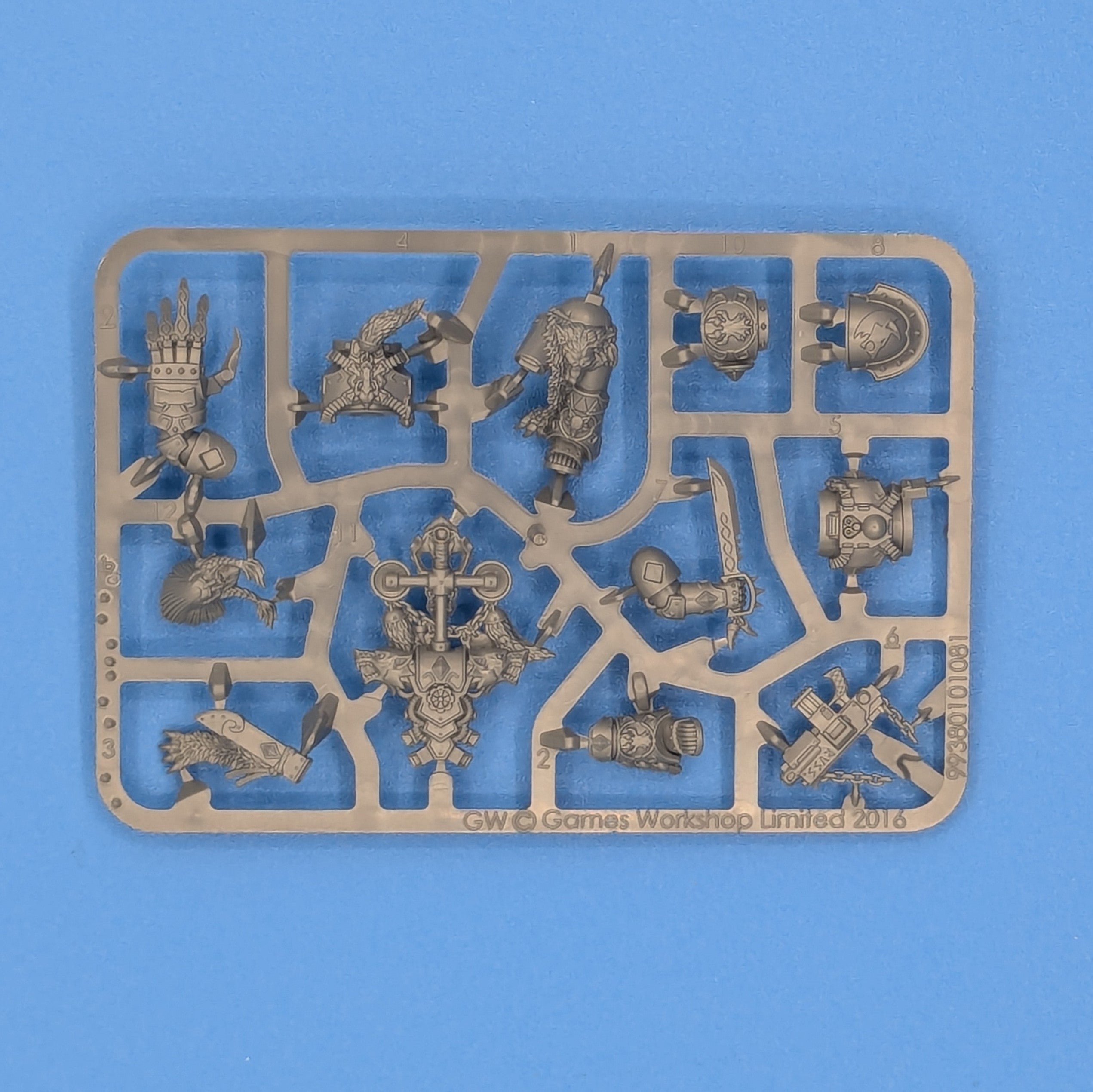 The Horus Heresy: Space Wolves - Geigor Fell-Hand (USED) (On Sprue no base) Lot 1