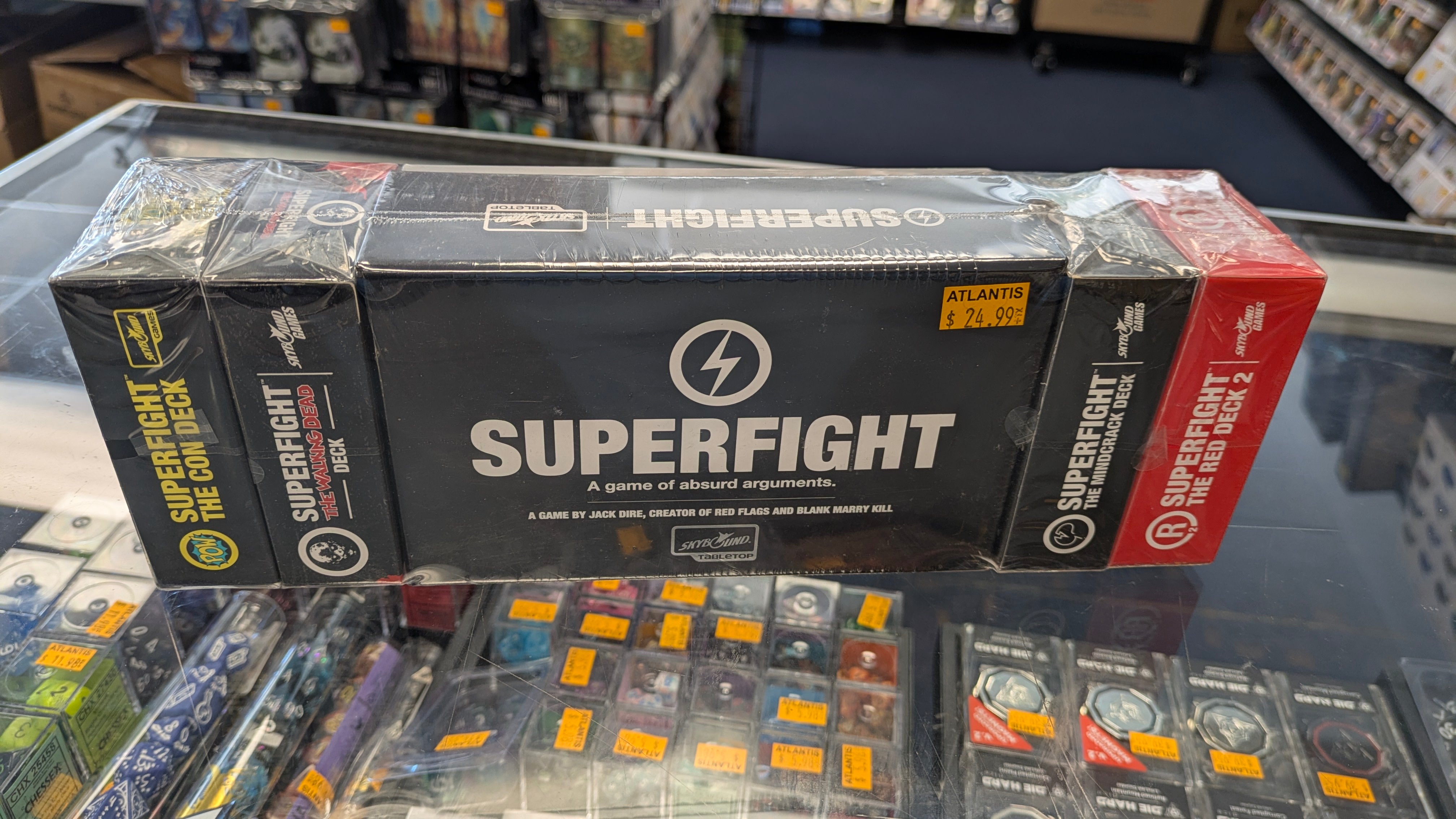 Superfight Bundle (Base Game, Con Deck, Walking Dead, Mindcrack, Red Deck 2)