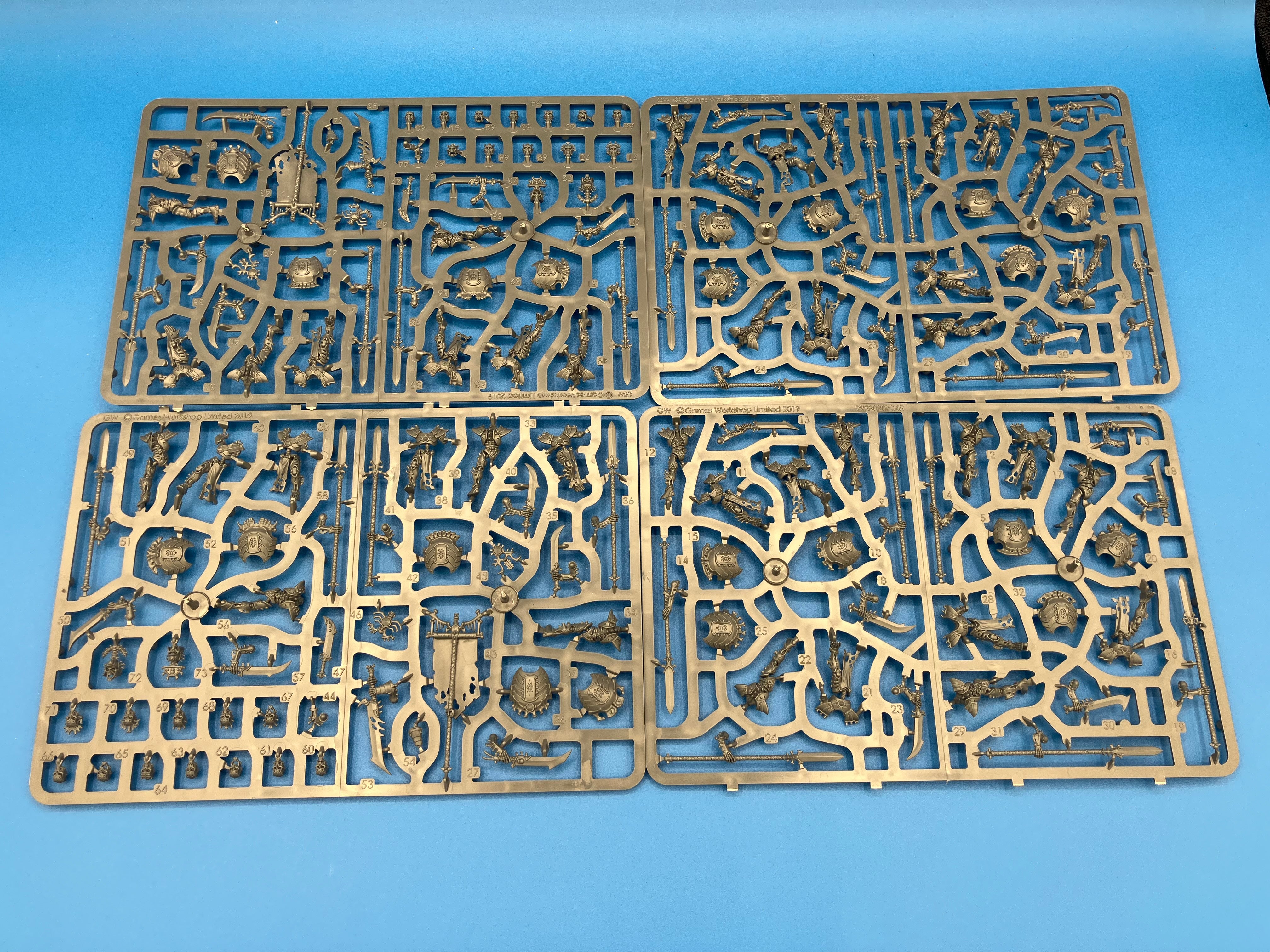 Age of Sigmar: Ossiarch Bonereapers - Mortek Guard (USED) (On Sprue) Lot 1