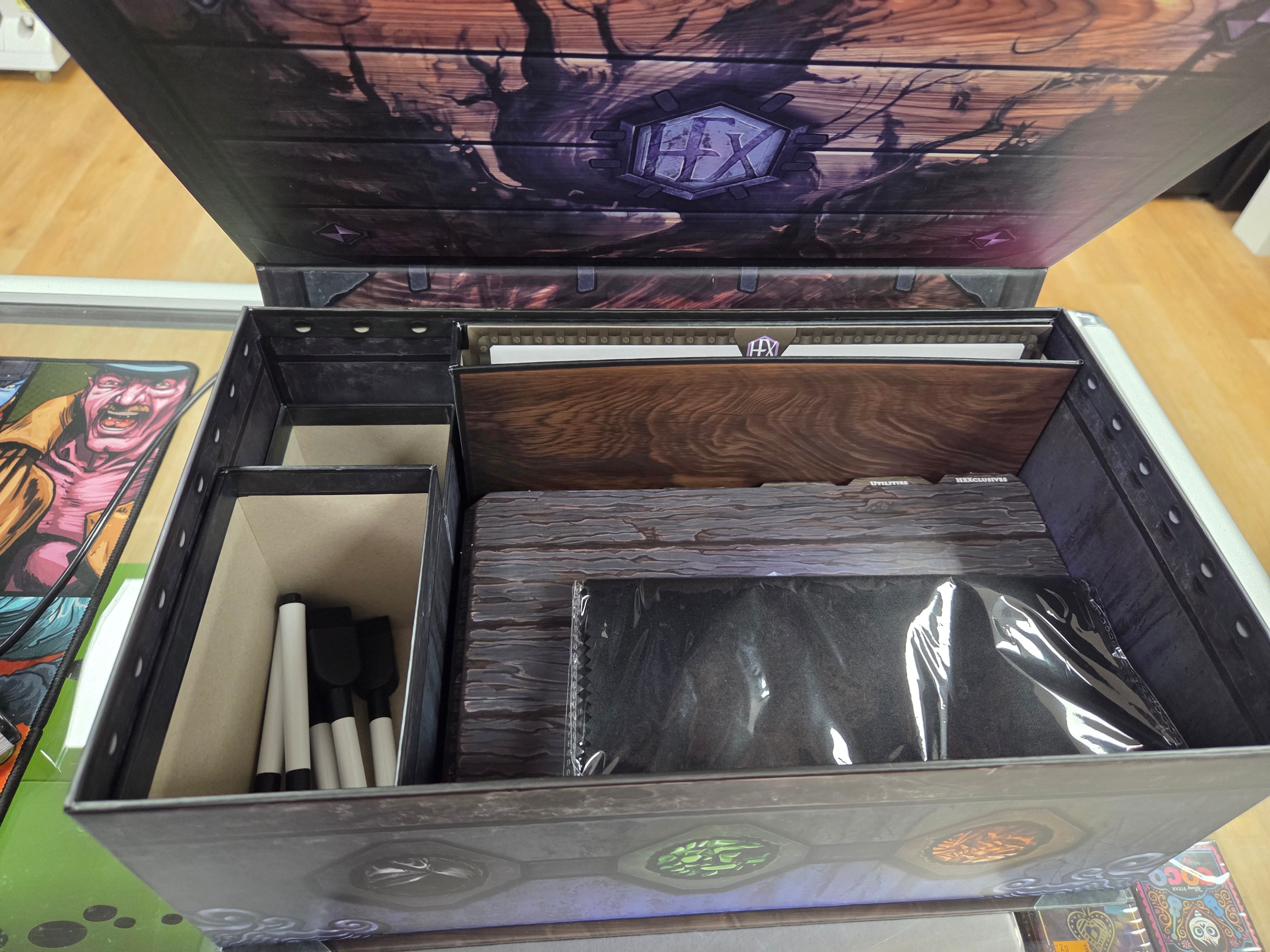HEXplore It: Hero Chest (USED)