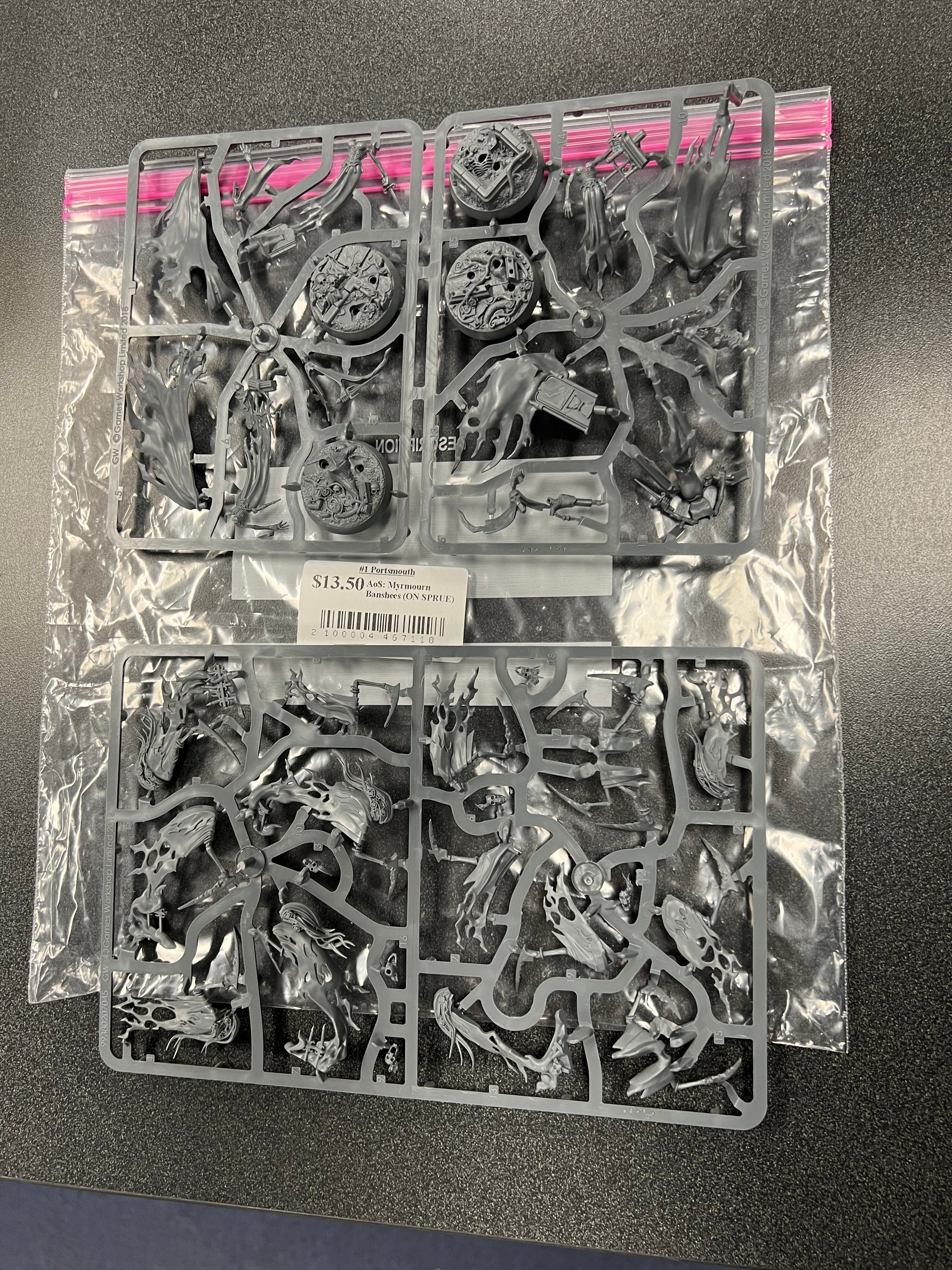 AoS: Myrmourn Banshees (ON SPRUE)