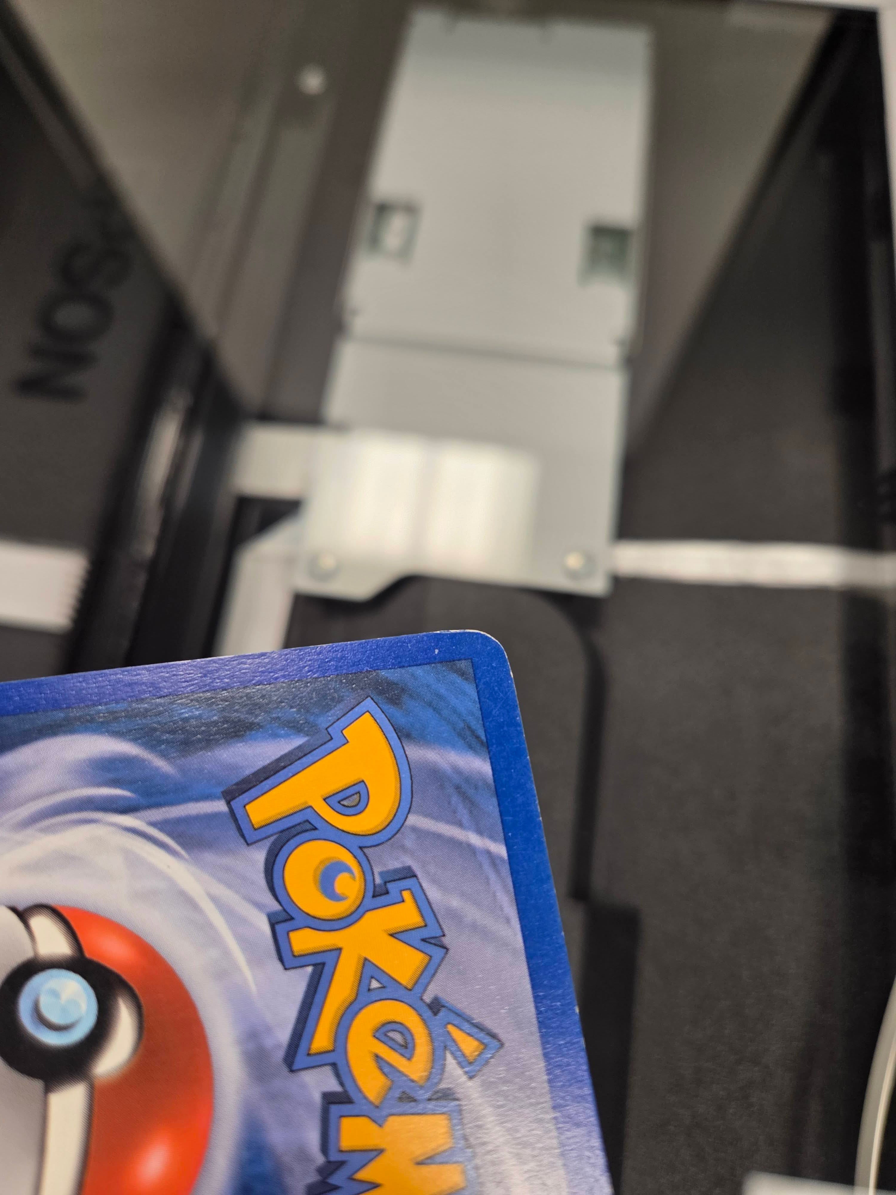 Jolteon Star 101/108 (PK) - Holo Rare - Moderate Play Holofoil