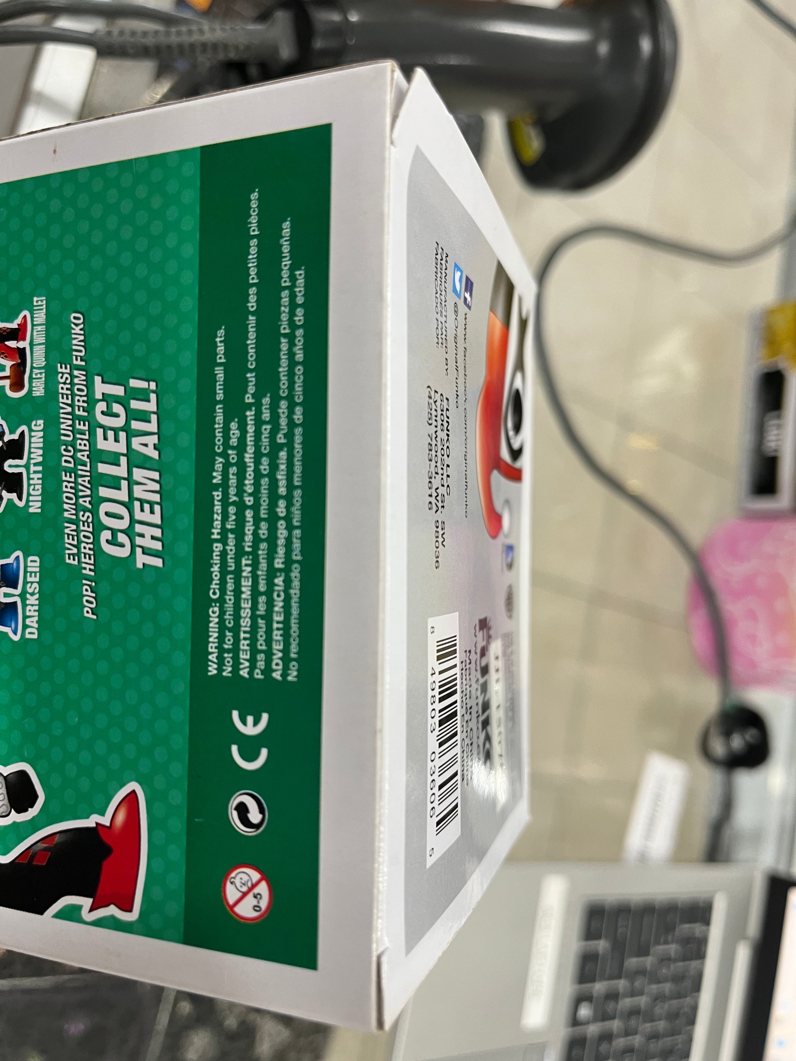 POP Figure: DC #0034 - Harley Quinn (PX) (Glow) (Light Box Damage)