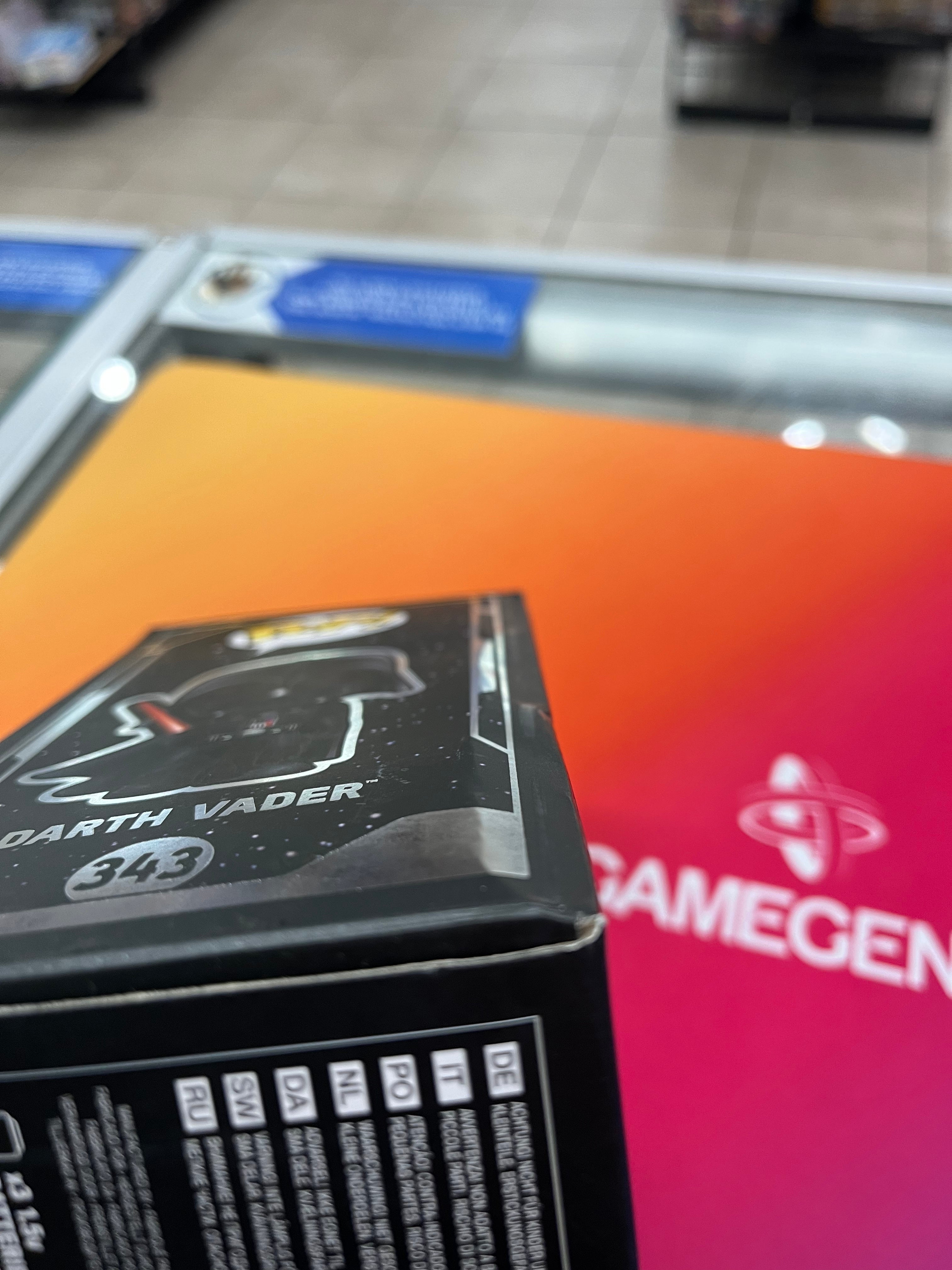 POP Figure: Star Wars #0343 - Darth Vader (Electronic) [Damaged Box]