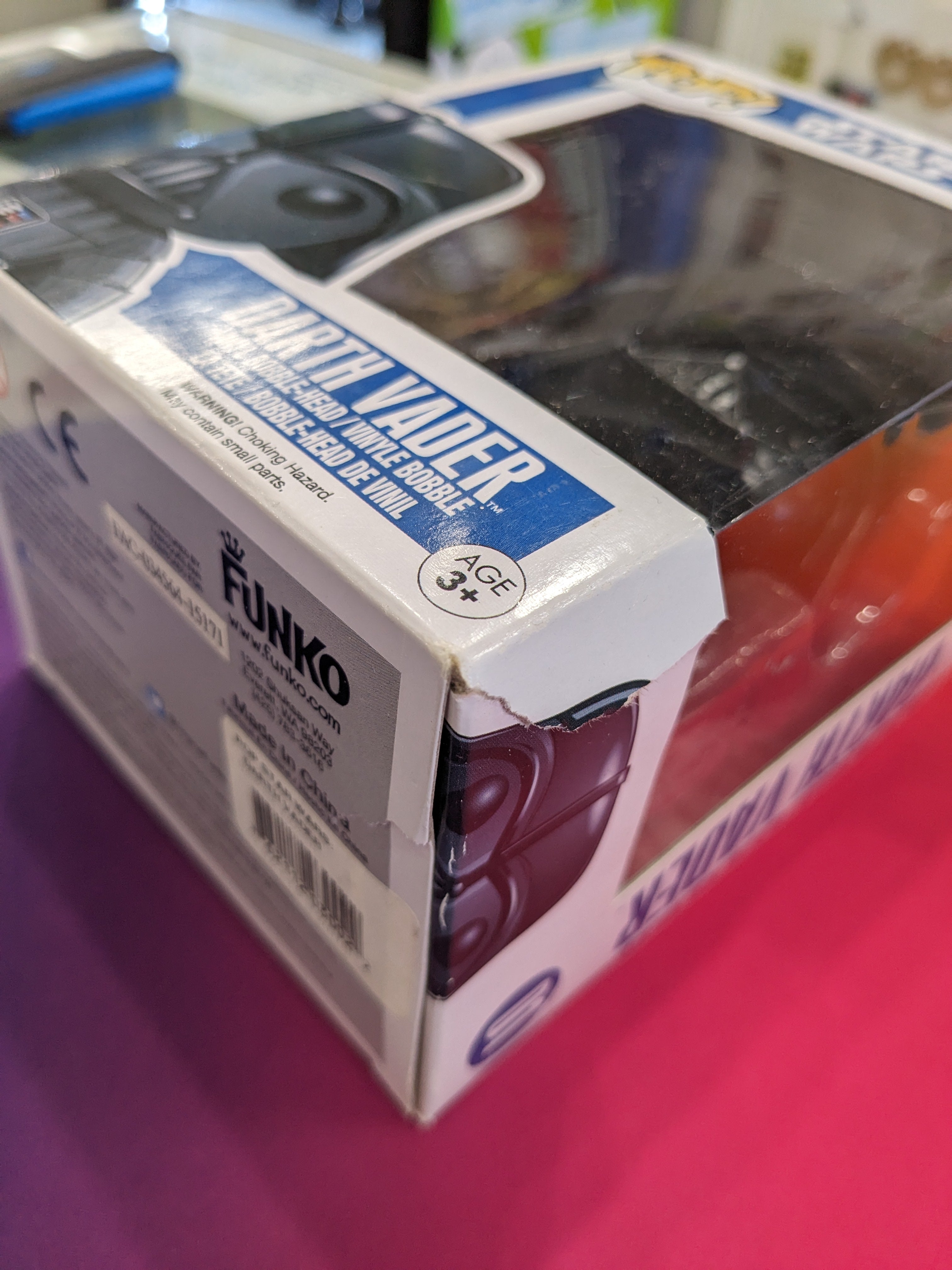 POP Figure: Star Wars #0001 - Darth Vader (Damaged Box)