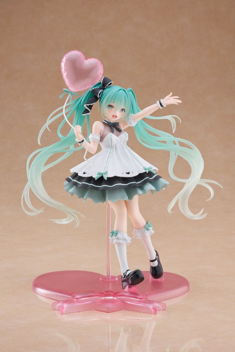 Hatsune Miku Birthday 2025 Party Ver. AMP+ Figure