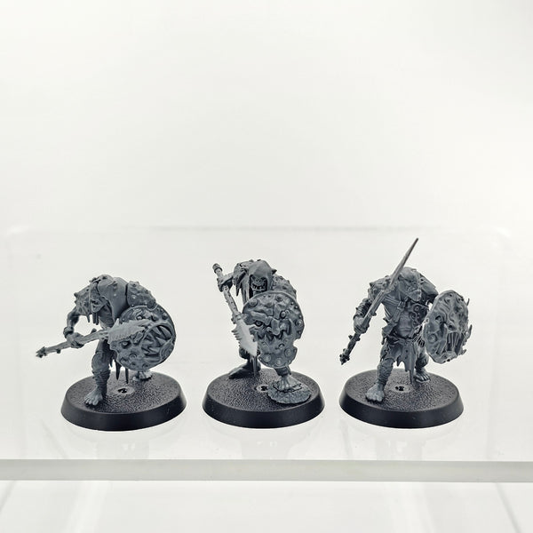 Age of Sigmar: Orruk Warclans - Kruleboyz: Gutrippaz (USED, 3 models)