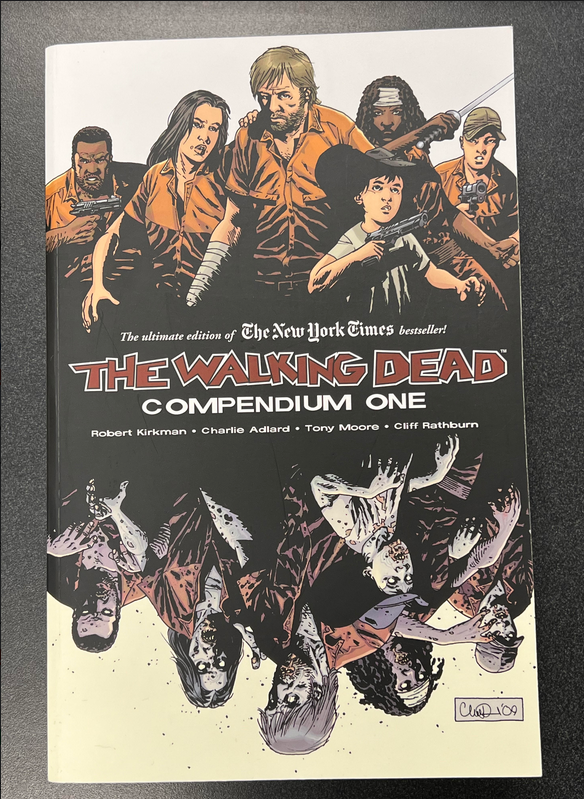 WALKING DEAD COMPENDIUM TP VOL 01 (USED)