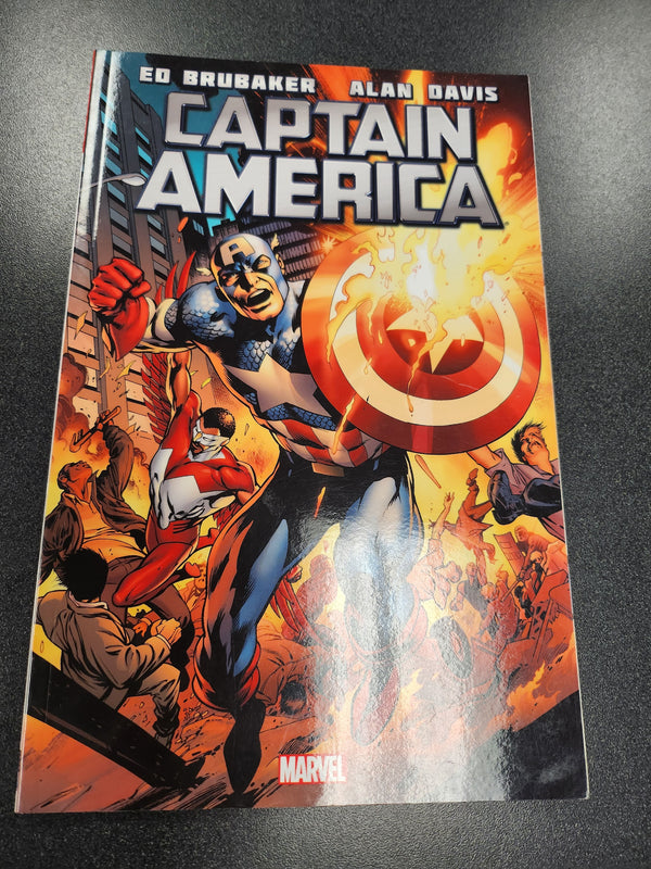 CAPTAIN AMERICA BY ED BRUBAKER TP #2 (USED)