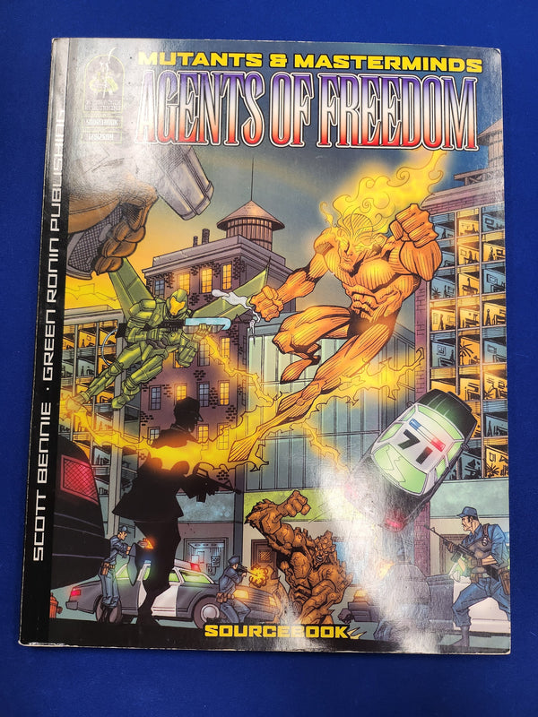 Mutants & Masterminds 1st Edition: Agents of freedom Softcover (USED)