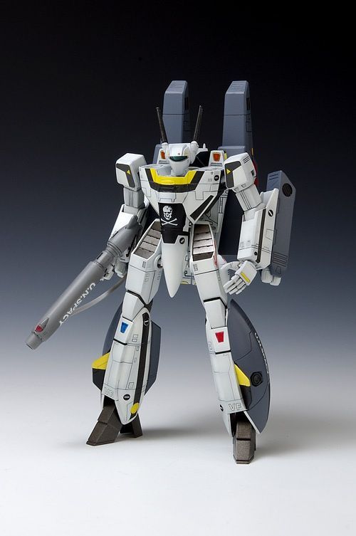 Macross: 1/100 VF-1S Super Valkyrie Battroid Roy Focker