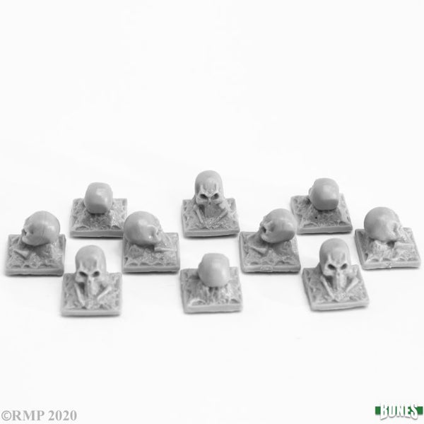 Bones 77733: Graveyard Finial - Skulls (10)