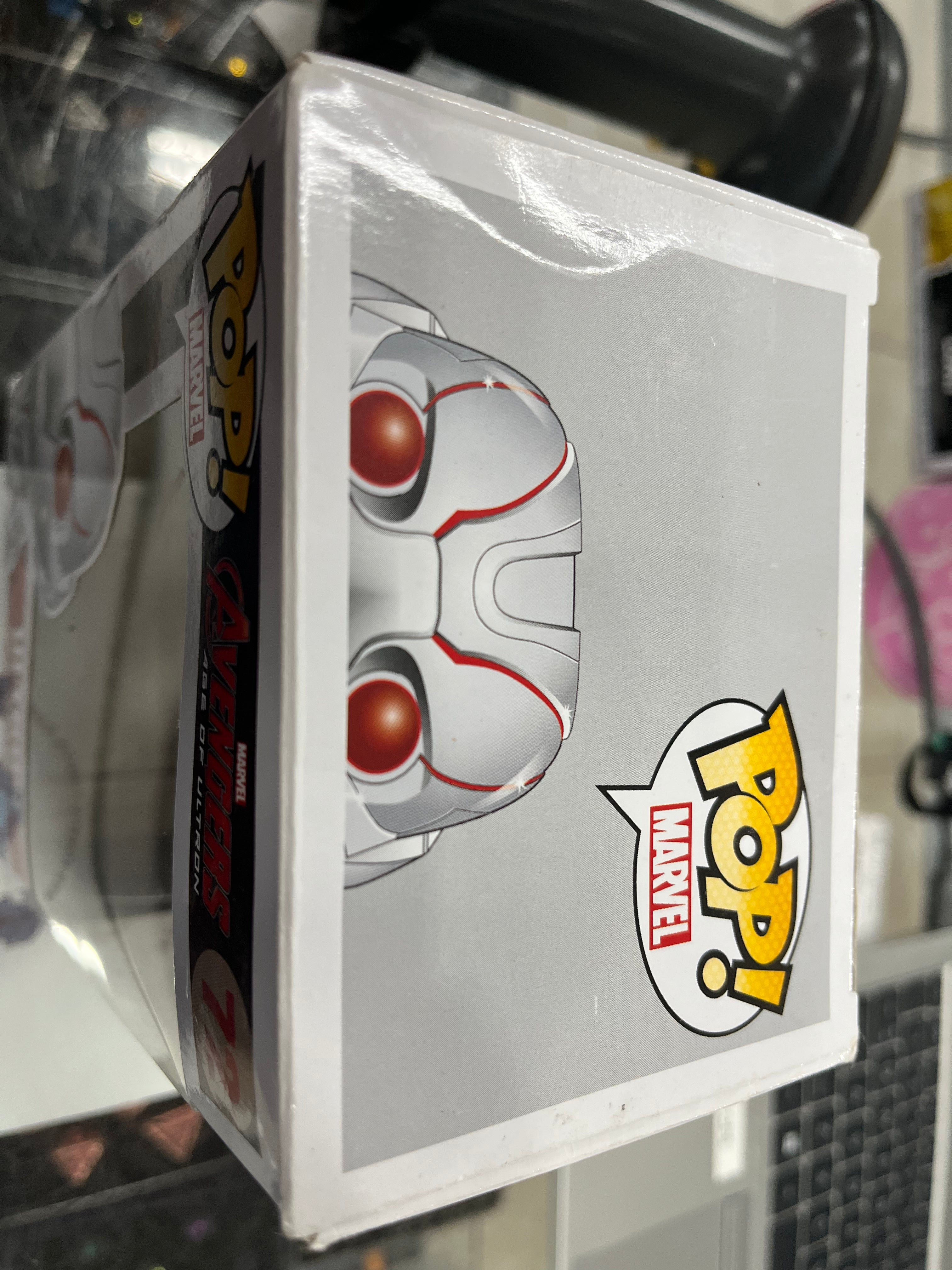 POP Figure: Marvel Avengers Age of Ultron #0072- Ultron (Light Box Damage)